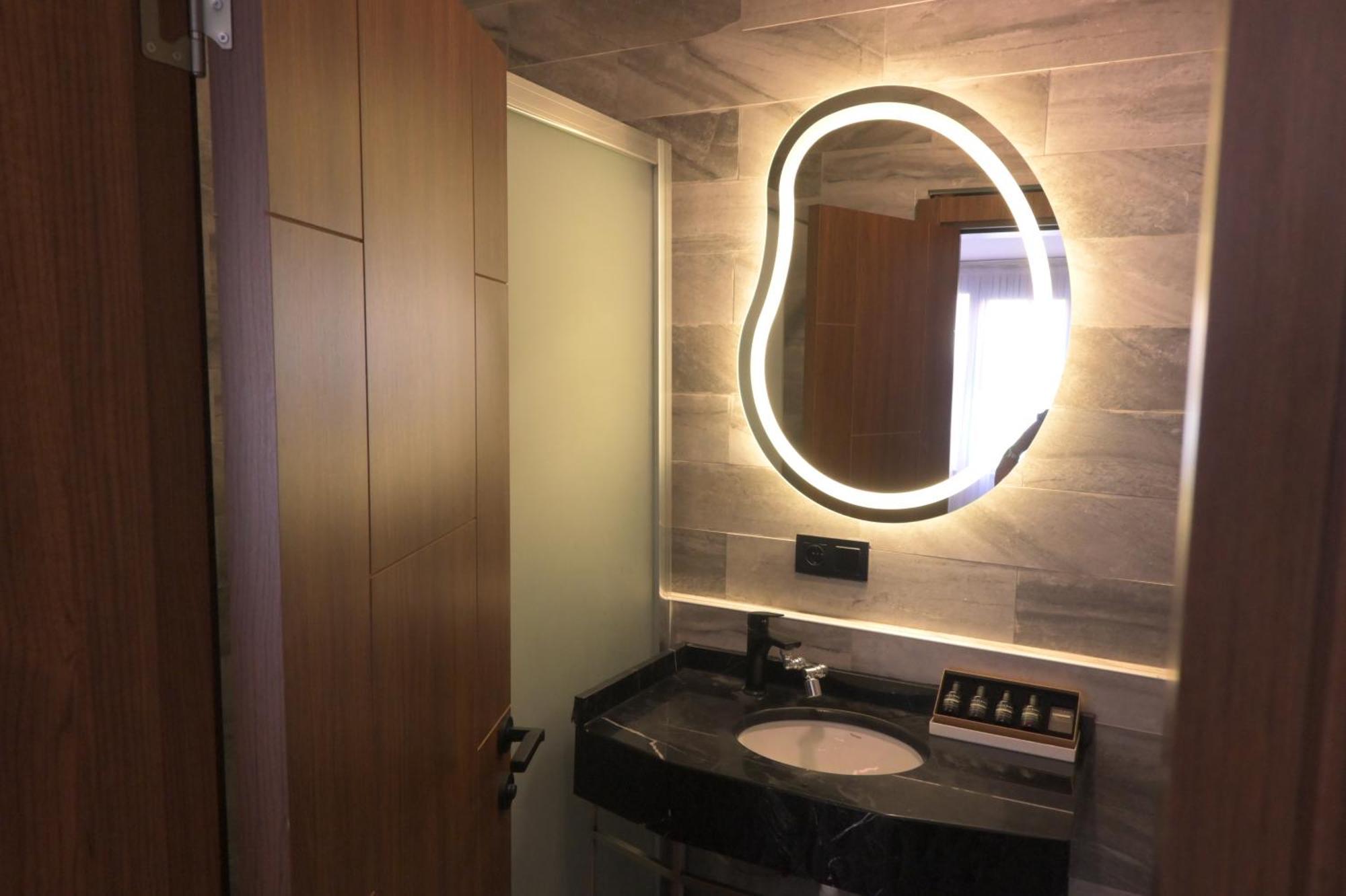 Isle Hotel Istanbul Bagian luar foto